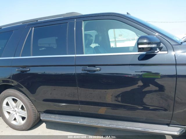 1FMJU1HT2KEA58061 Ford Expedition Xlt