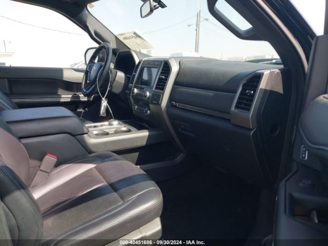 1FMJU1HT2KEA58061 Ford Expedition Xlt