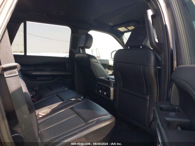 1FMJU1HT2KEA58061 Ford Expedition Xlt