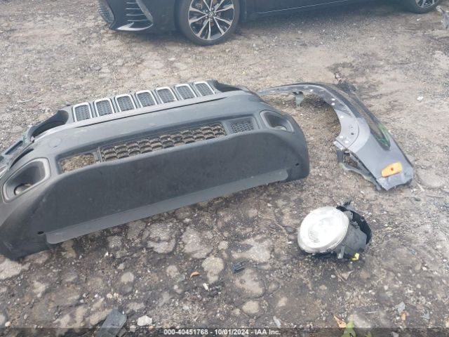 ZACCJABB9JPH93308 Jeep Renegade Latitude Fwd