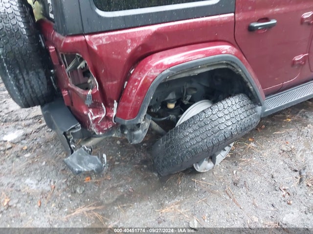 1C4HJXEG3MW663743 Jeep Wrangler Unlimited Sahara 4x4