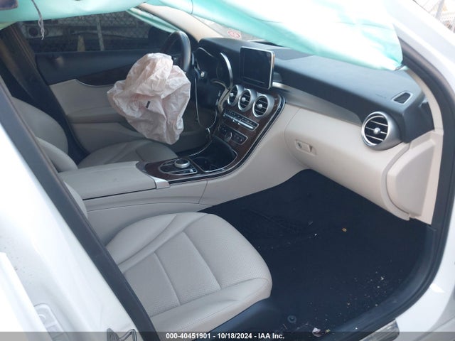 WDDWF4KB7HR231280 Mercedes-Benz C 300