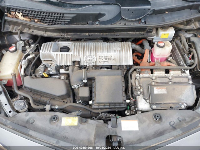 Toyota Prius V Two 2015 JTDZN3EU2FJ020856 Image 10