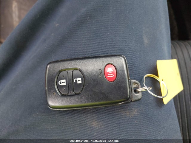 Toyota Prius V Two 2015 JTDZN3EU2FJ020856 Image 11