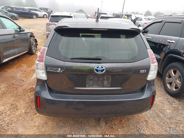 Toyota Prius V Two 2015 JTDZN3EU2FJ020856 Image 16