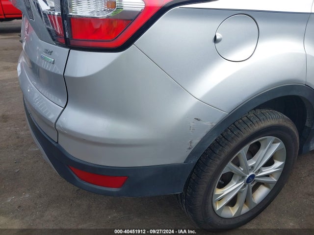 Ford ESCAPE SE 2018 1FMCU0GD2JUA53122 Image 18