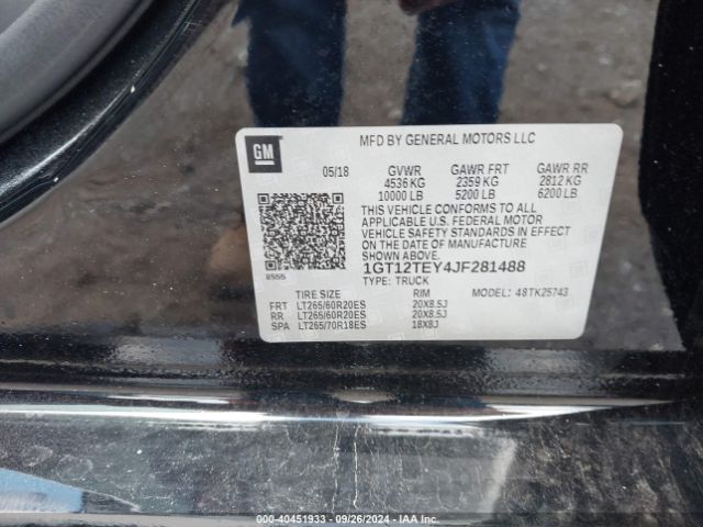 1GT12TEY4JF281488 GMC Sierra 2500hd Slt