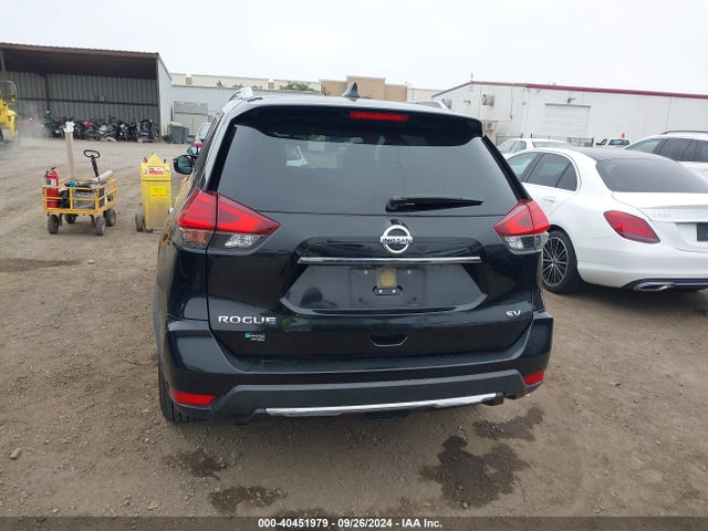 Nissan ROGUE SV 2017 JN8AT2MT6HW143267 Image 17