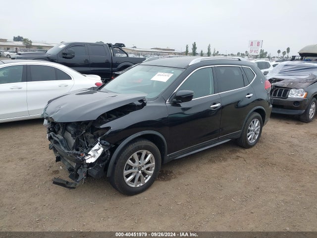 Nissan ROGUE SV 2017 JN8AT2MT6HW143267 Image 2