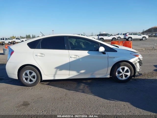 Toyota Prius Three 2015 JTDKN3DU2F0402992 Image 14