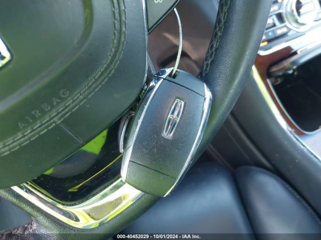 1LN6L9PK6H5609276 Lincoln Continental Premiere