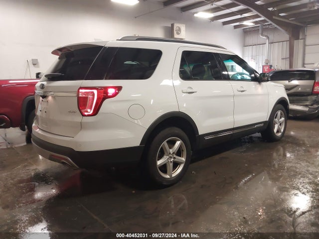 Ford EXPLORER XLT 2017 1FM5K8D81HGA32520 Image 4