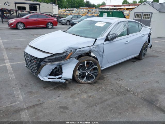 1N4BL4CW4RN375919 Nissan Altima Sr Intelligent Awd