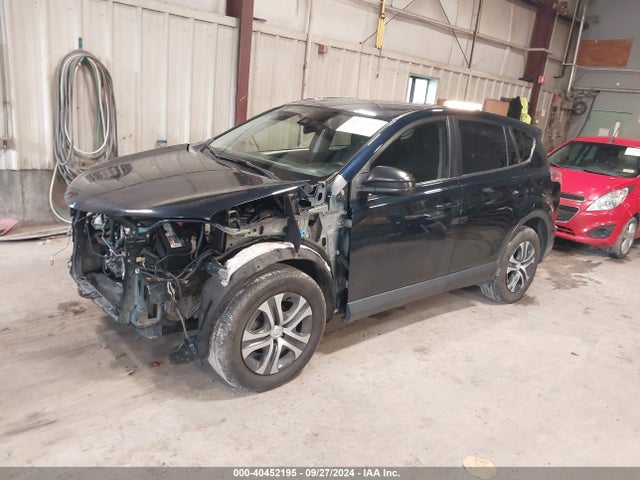Toyota RAV4 LE 2017 JTMBFREV6HD220263 Image 2