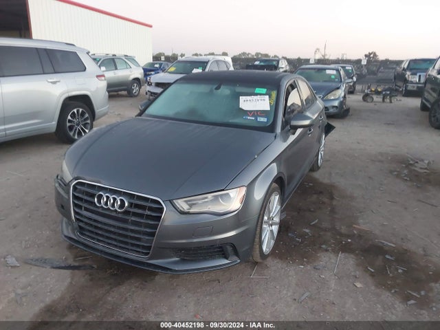 Audi A3 1.8t Premium 2015 WAUACGFF5F1102345 Image 2