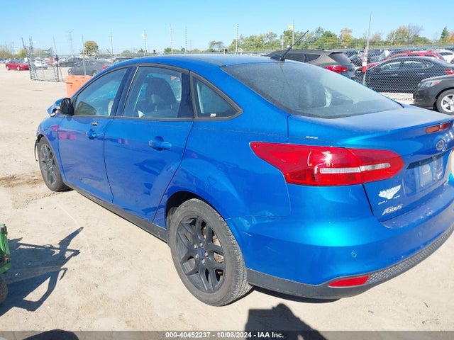 Ford FOCUS SE 2016 1FADP3F21GL250966 Image 3