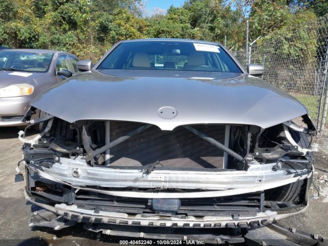 WBAJE7C3XHG889619 BMW 540i Xdrive