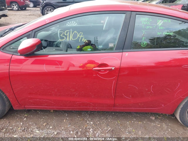 KIA FORTE S 2018 3KPFL4A71JE201449 Image 14