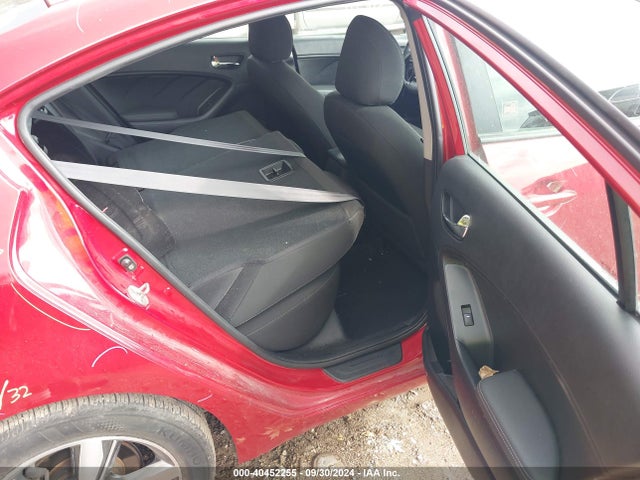 KIA FORTE S 2018 3KPFL4A71JE201449 Image 8