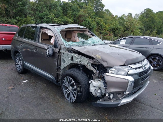 2018 MITSUBISHI OUTLANDER JA4AD3A33JZ044150 Photo 0