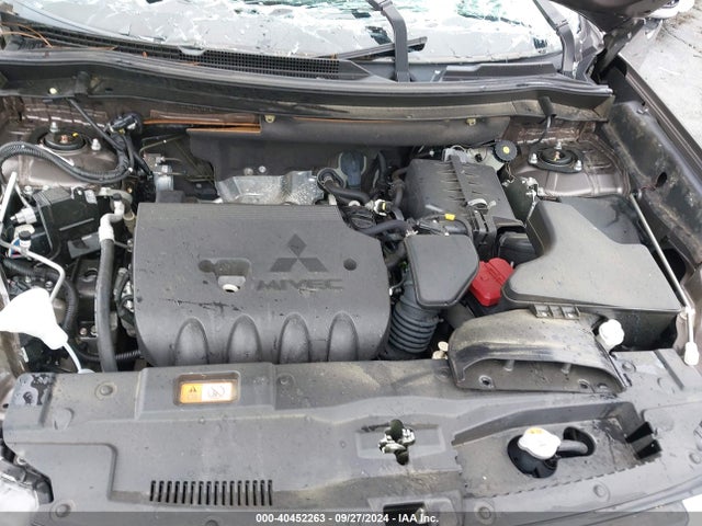 2018 MITSUBISHI OUTLANDER JA4AD3A33JZ044150 Photo 9