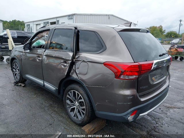 2018 MITSUBISHI OUTLANDER JA4AD3A33JZ044150 Photo 2