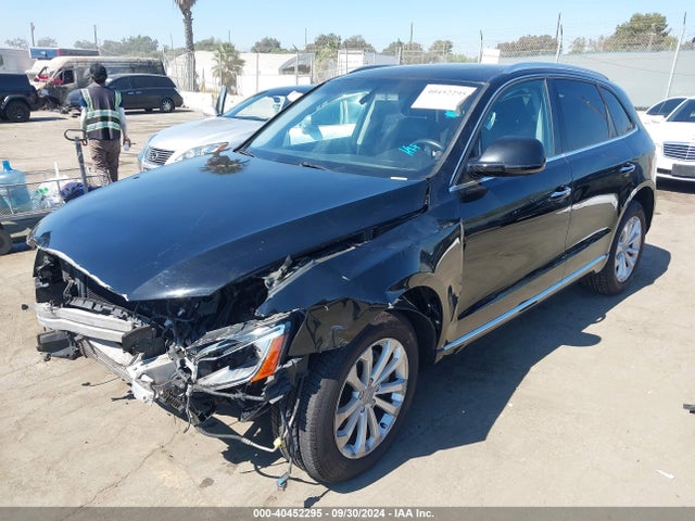 Audi Q5 2.0t Premium 2016 WA1C2AFP5GA007543 Image 2