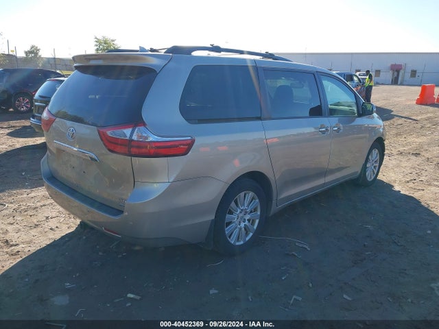 5TDDZ3DC7HS159863 Toyota Sienna Limited Premium 7 Passenger
