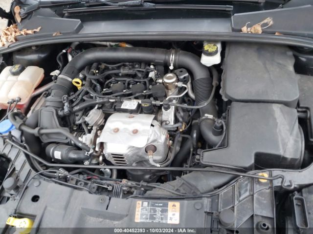 1FADP3FE7JL213759 Ford FOCUS SE