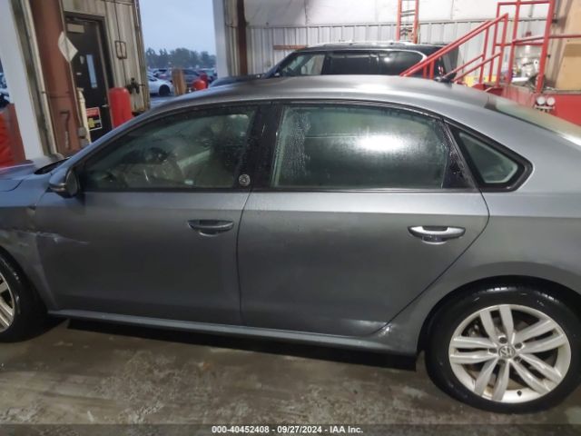 1VWLA7A32KC003637 Volkswagen Passat 2.0t Wolfsburg Edition