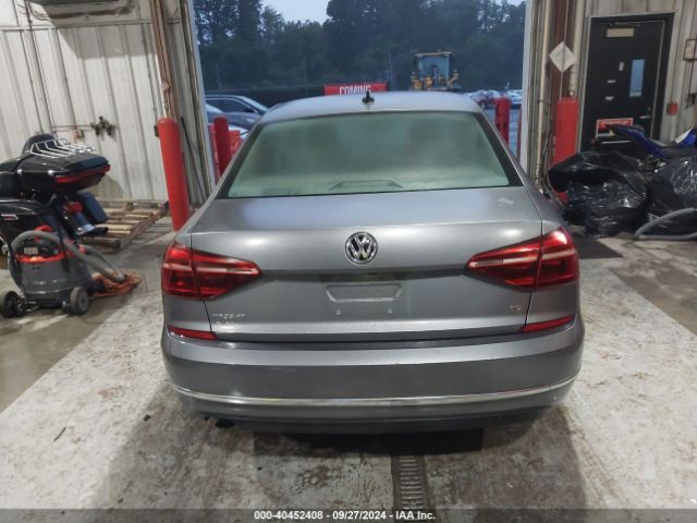 1VWLA7A32KC003637 Volkswagen Passat 2.0t Wolfsburg Edition
