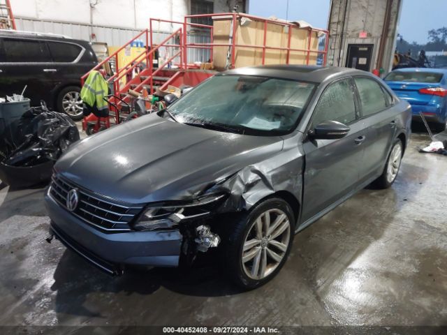1VWLA7A32KC003637 Volkswagen Passat 2.0t Wolfsburg Edition