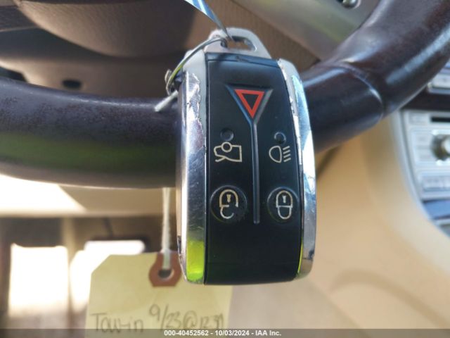 2011 JAGUAR XF SAJWA0FB6BLS11965 Photo 10