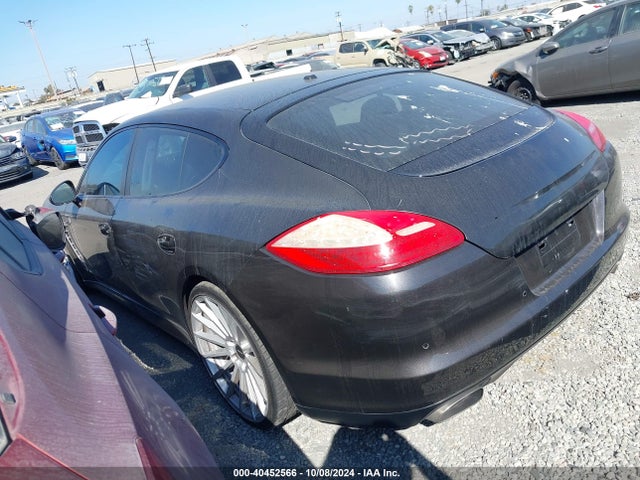 2013 PORSCHE PANAMERA WP0AA2A70DL017524 Photo 2