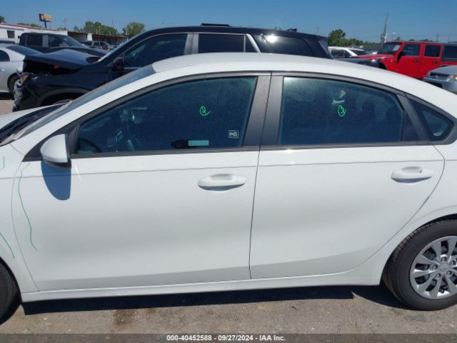 3KPF24AD5KE062842 KIA FORTE FE