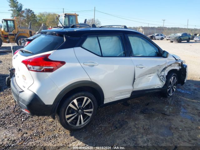 3N1CP5CUXJL540290 Nissan KICKS SV