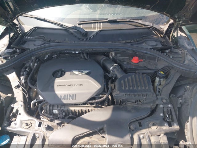 2016 MINI CLUBMAN WMWLN5C55G2E30320 Photo 9