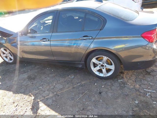 BMW 320i Xdrive 2015 WBA3C3C50FP663837 Image 14