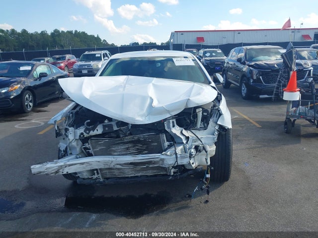 Chevrolet IMPALA 1LT 2017 2G1105SA1H9130922 Image 13