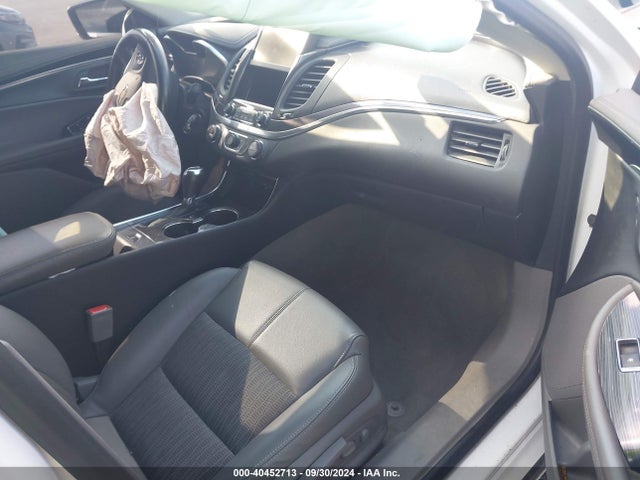 Chevrolet IMPALA 1LT 2017 2G1105SA1H9130922 Image 5