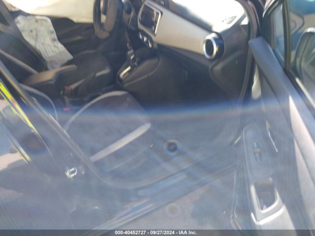 3N1CN8EV5LL803320 Nissan Versa Sv Xtronic Cvt