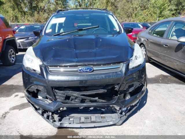 1FMCU0GX2EUA83589 Ford ESCAPE SE