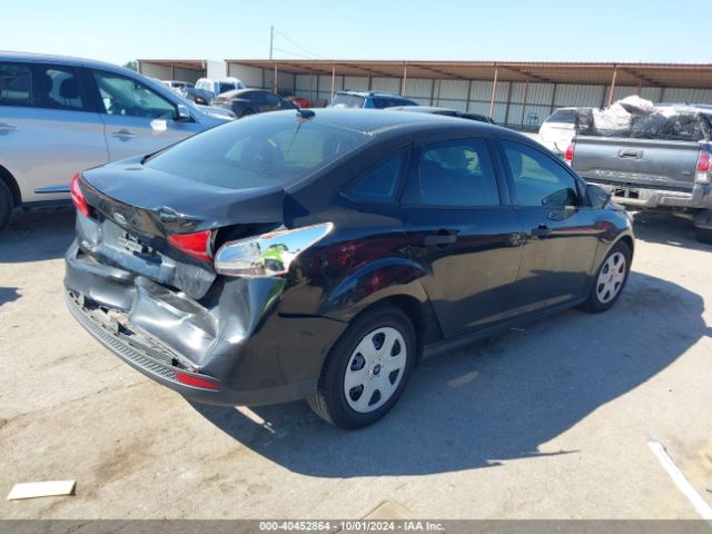 1FADP3E22JL302596 Ford FOCUS S