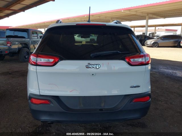 1C4PJMCB7HD229005 Jeep Cherokee Latitude 4x4