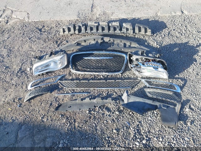 2C3CCAAG9GH260736 Chrysler 300 Limited