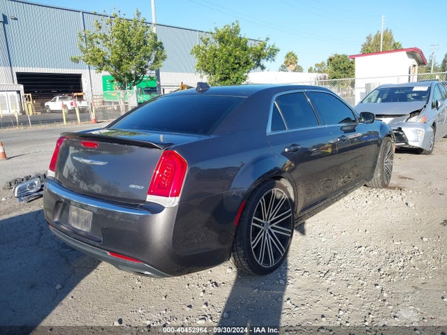 2C3CCAAG9GH260736 Chrysler 300 Limited