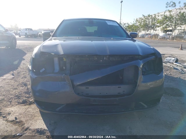 2C3CCAAG9GH260736 Chrysler 300 Limited