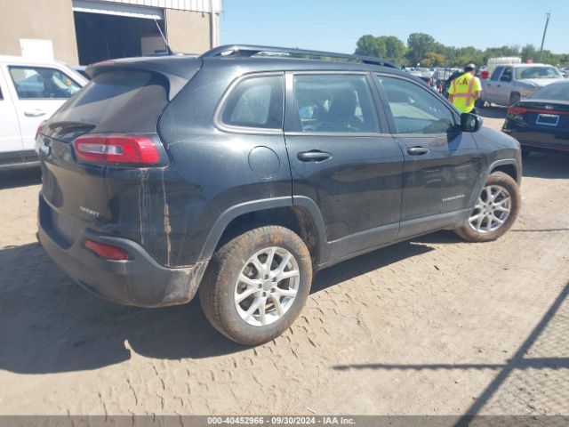 1C4PJMAB9FW599974 Jeep Cherokee Sport