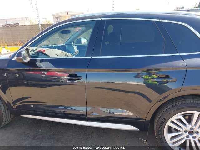 WA1BNAFY3J2136393 Audi Q5 2.0t Premium/2.0t Tech Premium