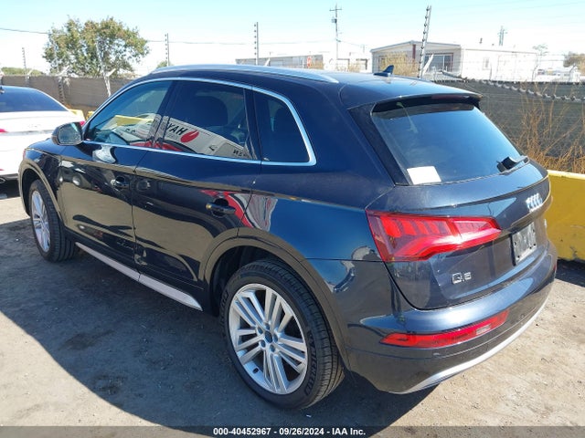 WA1BNAFY3J2136393 Audi Q5 2.0t Premium/2.0t Tech Premium